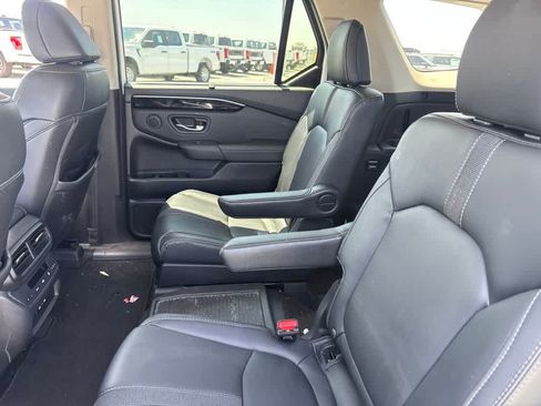 Used 2024 Honda Pilot EX-L image 13