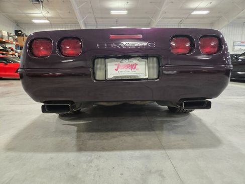 Used 1992 Chevrolet Corvette Coupe image 35