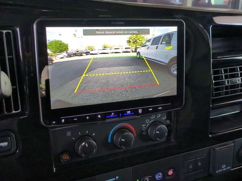New 2025 GMC Savana 2500 Extended w/ Driver Convenience Package RWD image 16