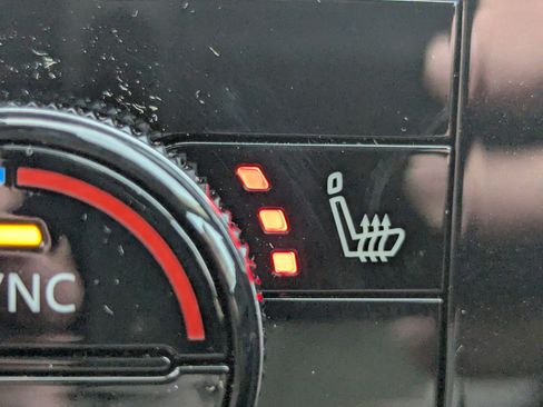 New 2025 Nissan Pathfinder SV image 18