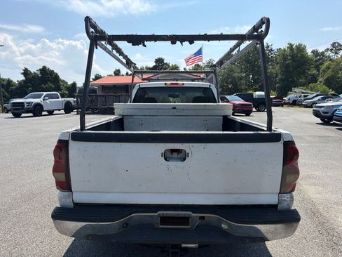 Used 2004 Chevrolet Silverado 1500 W/T RWD image 5