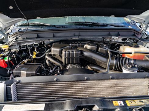 Used 2014 Ford F250 Lariat w/ Lariat Interior Package image 25