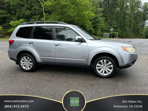 Used 2012 Subaru Forester 2.5X Limited AWD/4WD image 7
