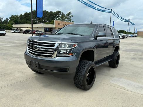 Used 2019 Chevrolet Tahoe LS AWD/4WD image 2