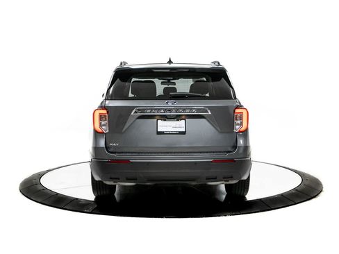 Used 2023 Ford Explorer XLT RWD image 6