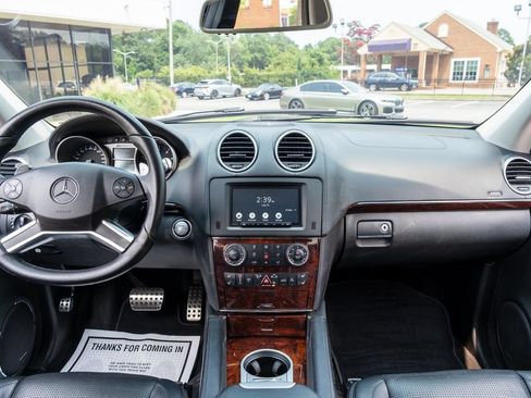 Used 2009 Mercedes-Benz ML 63 AMG 4MATIC image 16