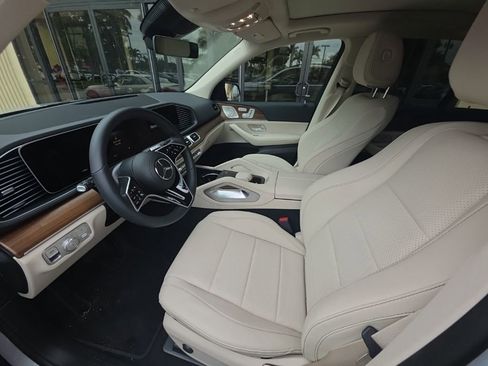 Used 2026 Mercedes-Benz GLE 450 4MATIC image 9