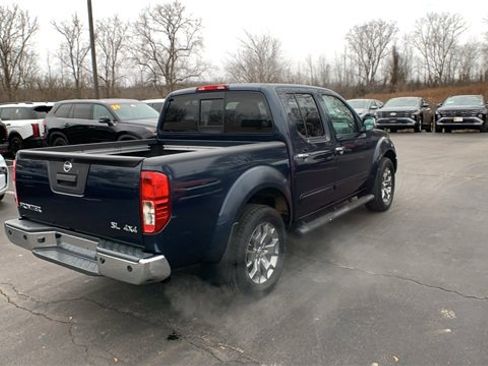Used 2019 Nissan Frontier SL image 5