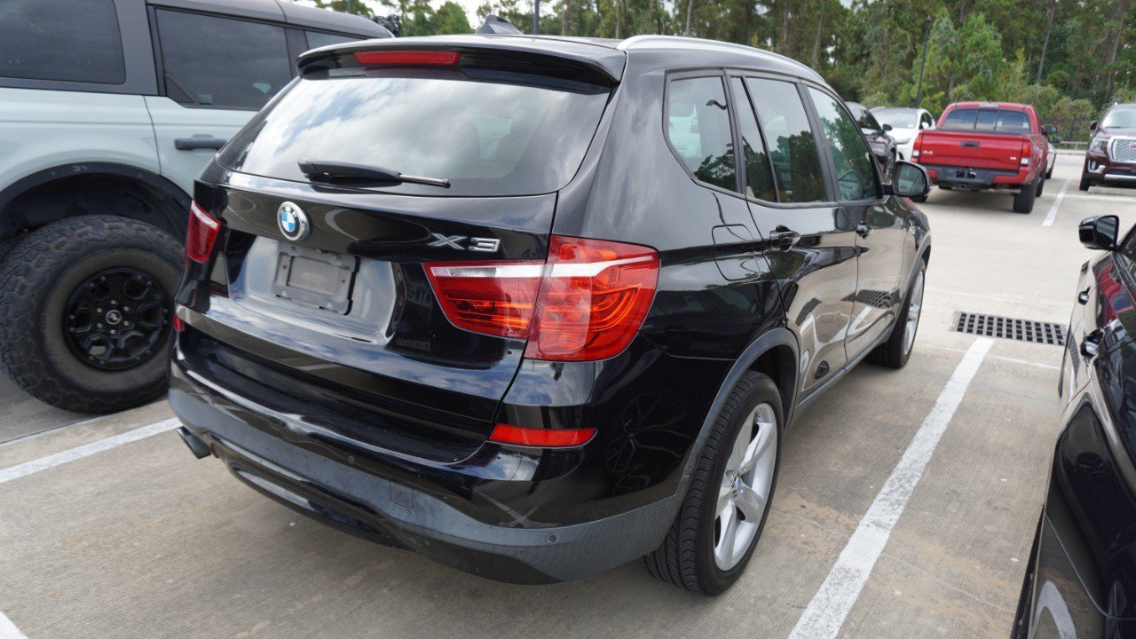 Used 2017 BMW X3 sDrive28i RWD image 5