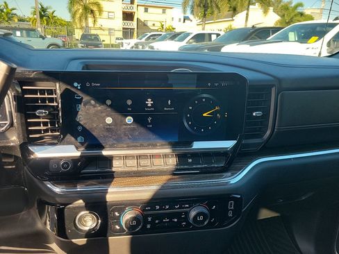 Used 2023 Chevrolet Silverado 1500 RST image 32