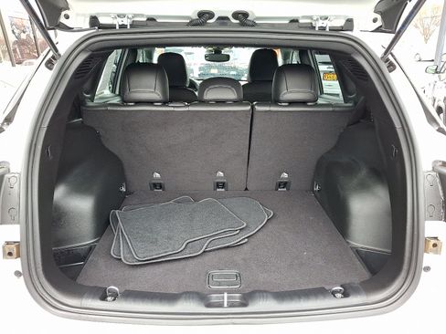 Certified 2023 Jeep Compass Latitude image 29