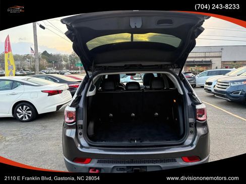 Used 2017 Jeep Compass Trailhawk w/ Leather Interior Group image 8