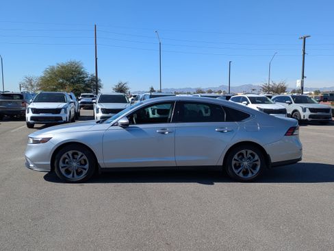 Used 2023 Honda Accord EX image 2