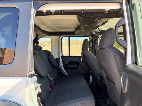 Used 2025 Jeep Wrangler Unlimited Sport S 4xe AWD/4WD image 17