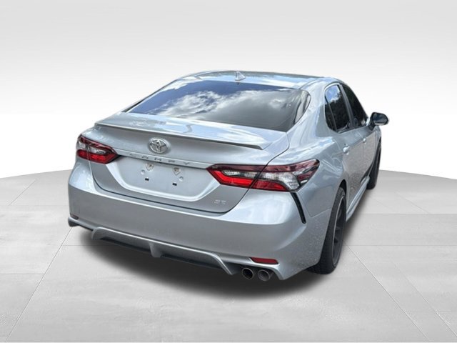 Used 2023 Toyota Camry SE FWD image 5