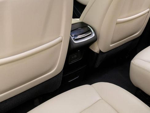 Certified 2023 Cadillac XT6 Sport w/ LPO, Onyx Lite Package image 19