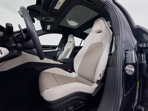 New 2026 Porsche Panamera image 5