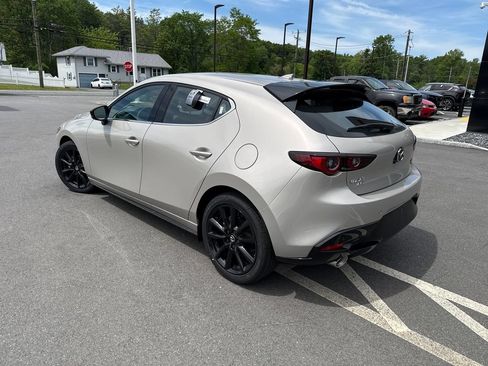 New 2026 MAZDA MAZDA3 Hatchback w/Premium Plus Pkg AWD/4WD image 3