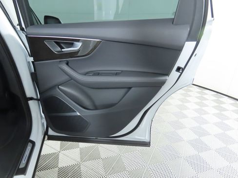 Used 2025 Audi Q7 3.0T Premium Plus w/ Premium Plus Package image 31