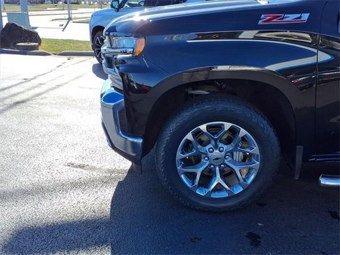 Used 2022 Chevrolet Silverado 1500 LTZ image 16