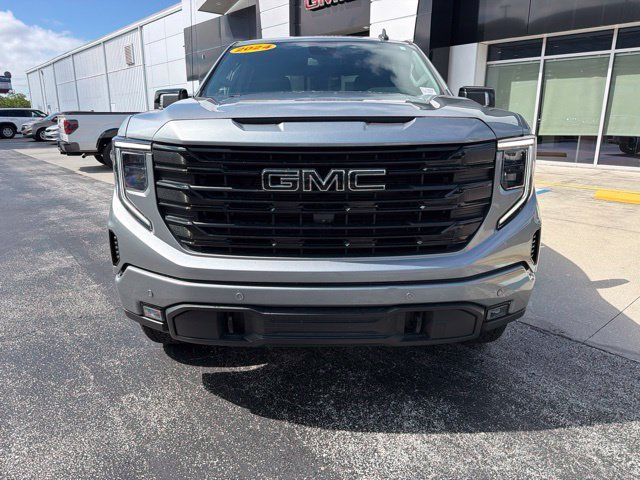Used 2024 GMC Sierra 1500 Elevation w/ Elevation Premium Package AWD/4WD image 2