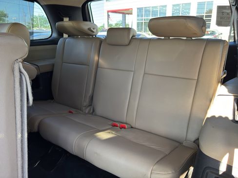 Used 2016 Toyota Sequoia Limited w/ Safety & Convenience Package AWD/4WD image 9