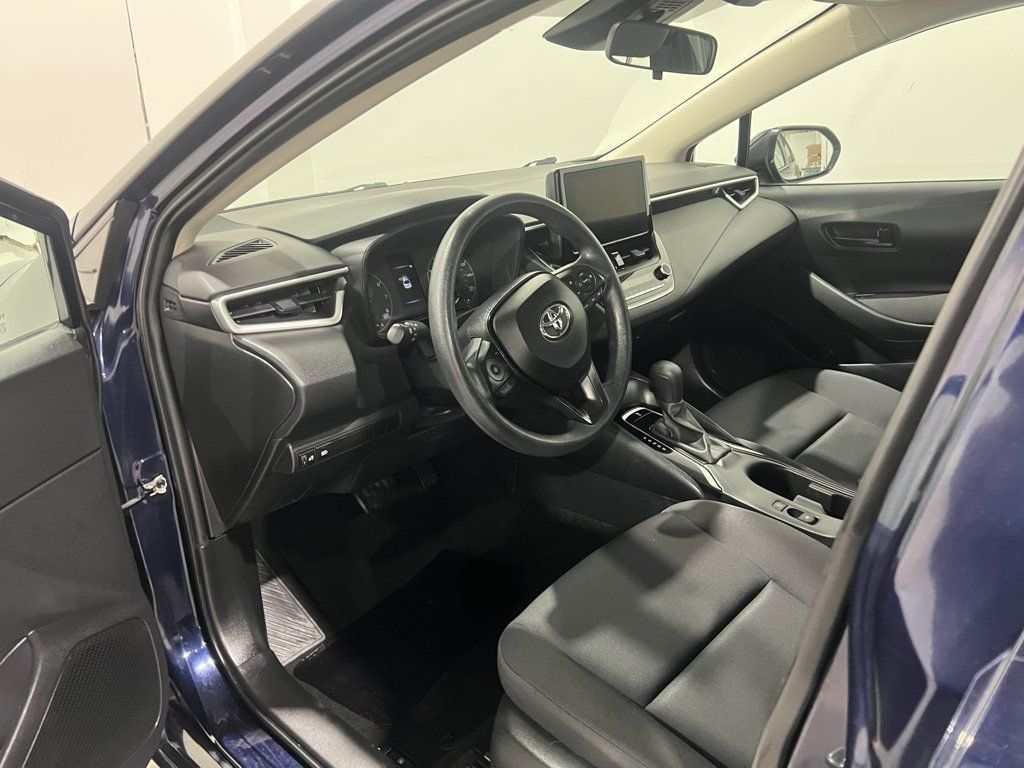 Used 2024 Toyota Corolla LE FWD image 18