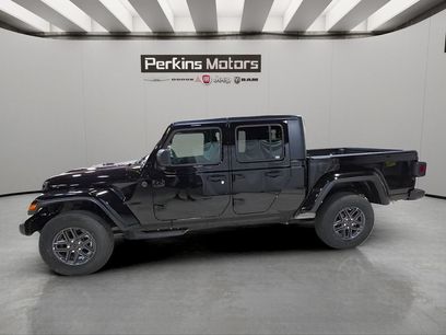 New 2026 Jeep Gladiator Sport