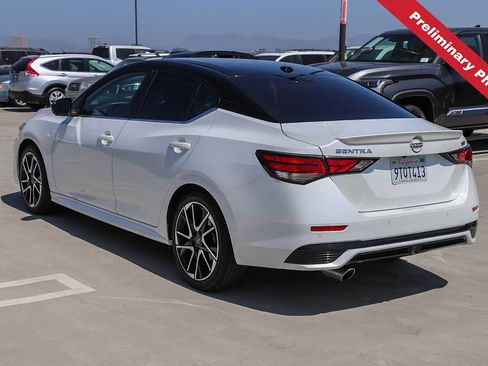 Used 2025 Nissan Sentra SR w/ SR Premium Package FWD image 8