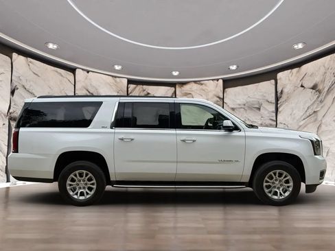 Used 2019 GMC Yukon XL SLT w/ Open Road Package RWD image 7