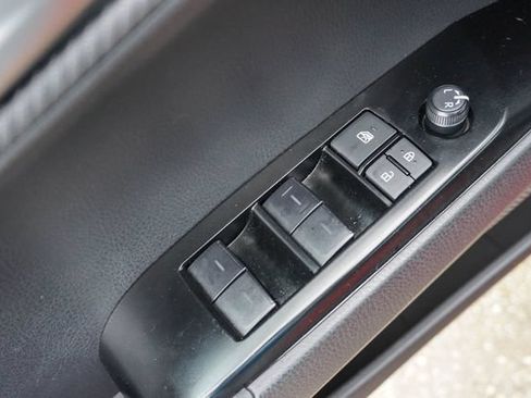 Used 2025 Toyota Camry SE FWD image 12