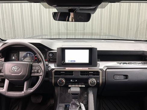 Used 2026 Toyota Tacoma SR5 AWD/4WD image 33
