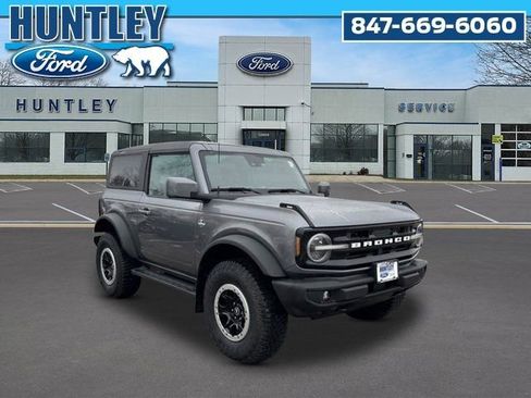 Used 2022 Ford Bronco Outer Banks w/ Sasquatch Package image 4