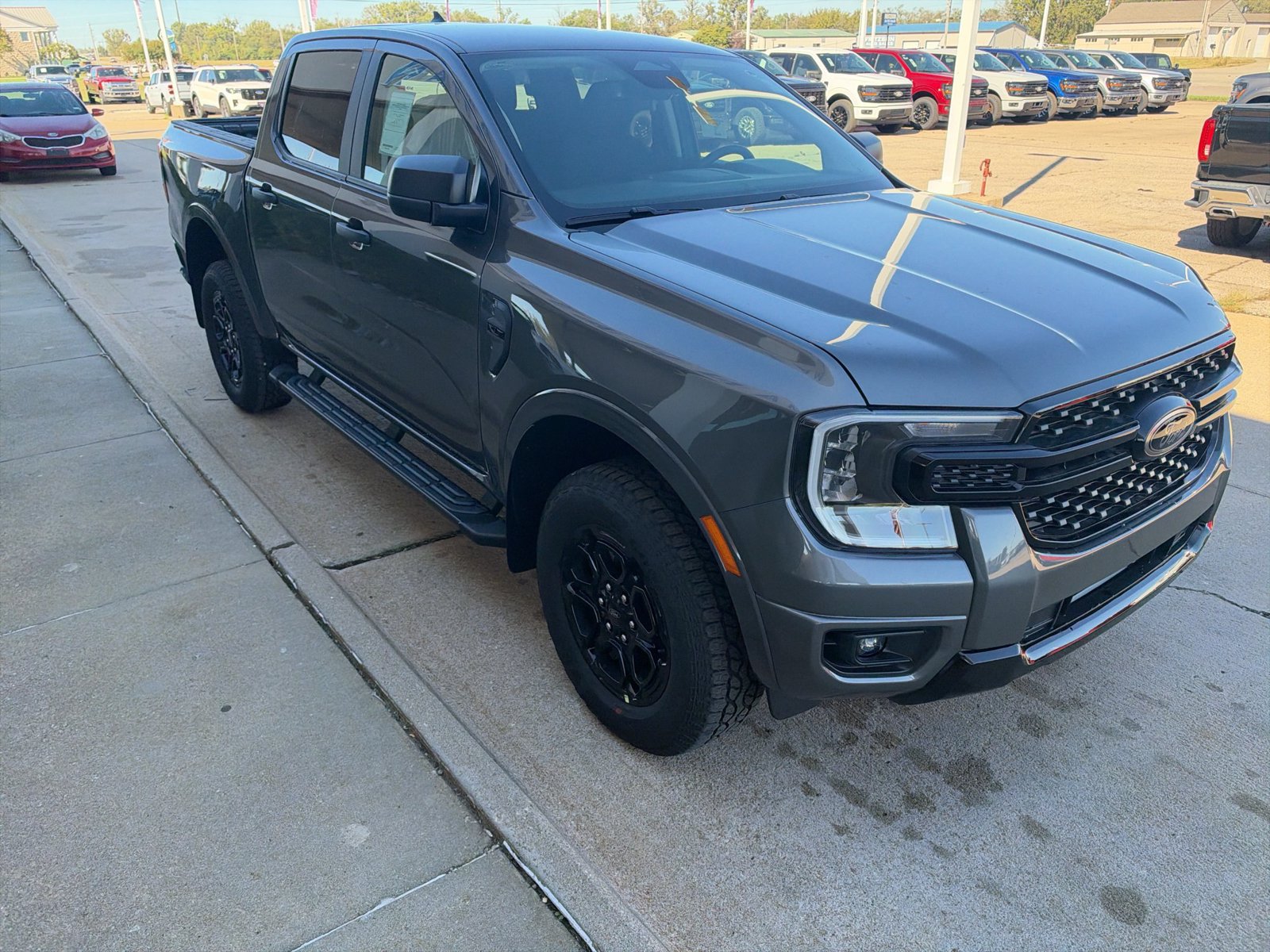 New 2026 Ford Ranger XLT w/ Equipment Group 301A High AWD/4WD image 4