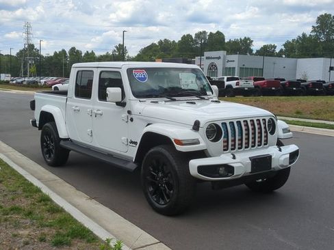 Used 2021 Jeep Gladiator Overland AWD/4WD image 15