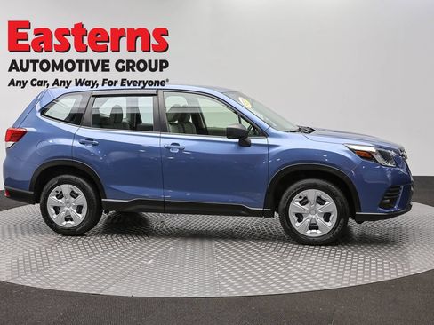 Used 2023 Subaru Forester AWD/4WD image 4