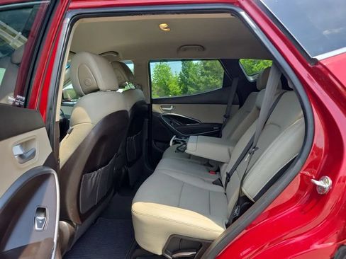 Used 2018 Hyundai Santa Fe Sport w/ 2.4L Value Package 02 FWD image 41
