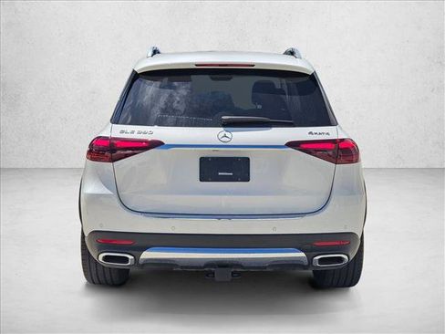 Used 2025 Mercedes-Benz GLE 350 4MATIC image 4