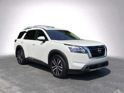 Used 2024 Nissan Pathfinder Platinum