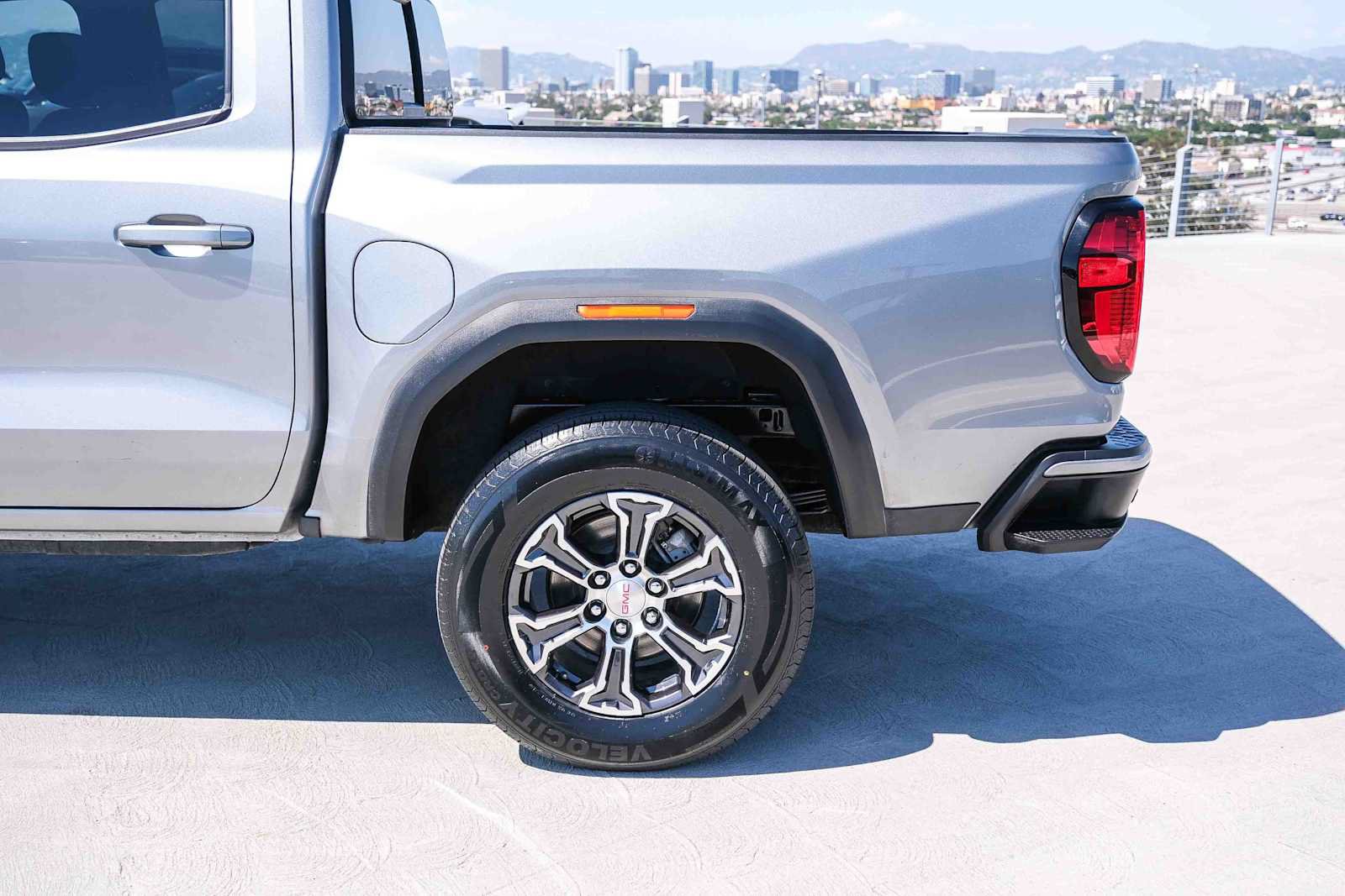 Used 2023 GMC Canyon AT4 w/ Technology Package AWD/4WD image 8