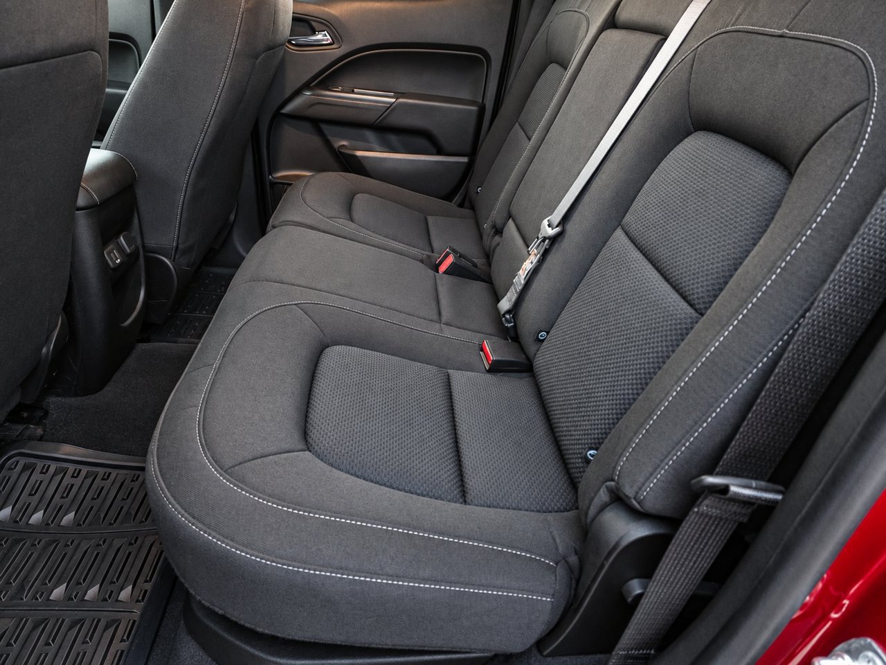 Used 2021 Chevrolet Colorado LT AWD/4WD image 26