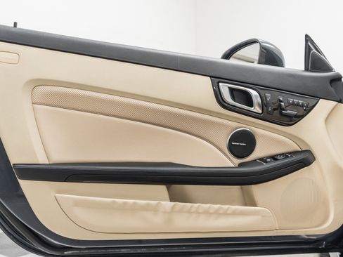 Used 2015 Mercedes-Benz SLK 55 AMG image 43