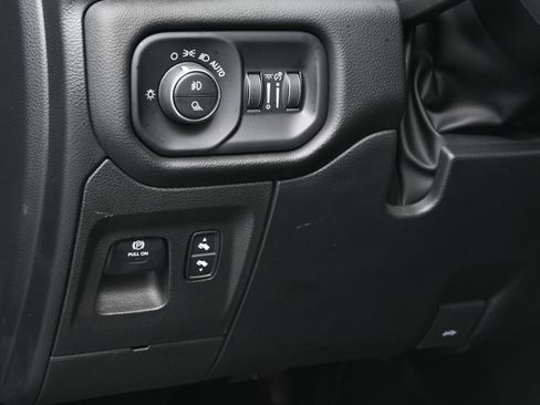 Used 2023 RAM 1500 Laramie AWD/4WD image 23