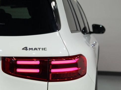 Certified 2024 Mercedes-Benz GLB 250 4MATIC image 16