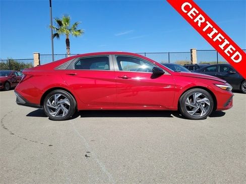 Certified 2025 Hyundai Elantra Sport image 23