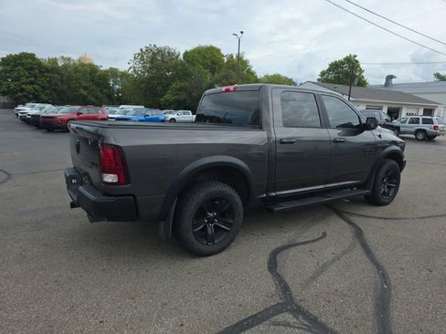 Used 2022 RAM 1500 Warlock AWD/4WD image 3