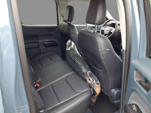 New 2026 Ford Maverick Lariat w/ Black Appearance Package image 11