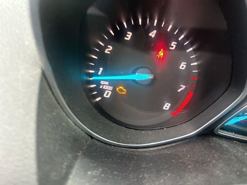 Used 2015 Ford Escape SE image 25