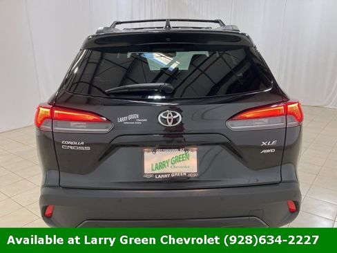 Used 2026 Toyota Corolla Cross XLE image 4