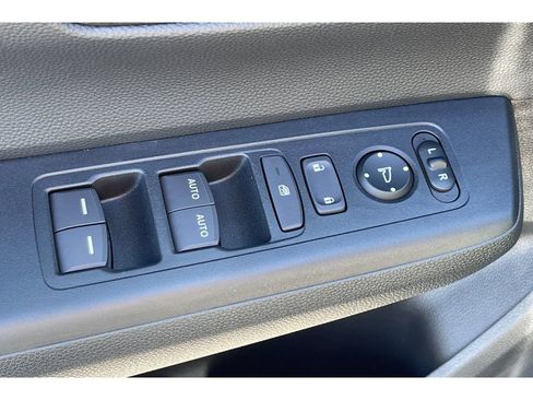 Certified 2025 Honda CR-V EX image 12